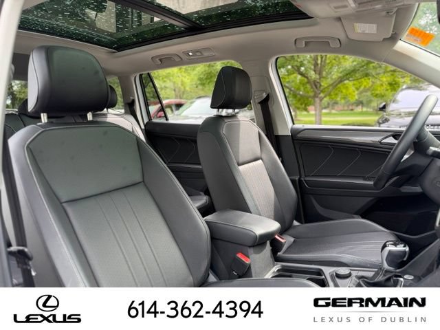 Used 2024 Volkswagen Tiguan SE AWD/4WD image 19