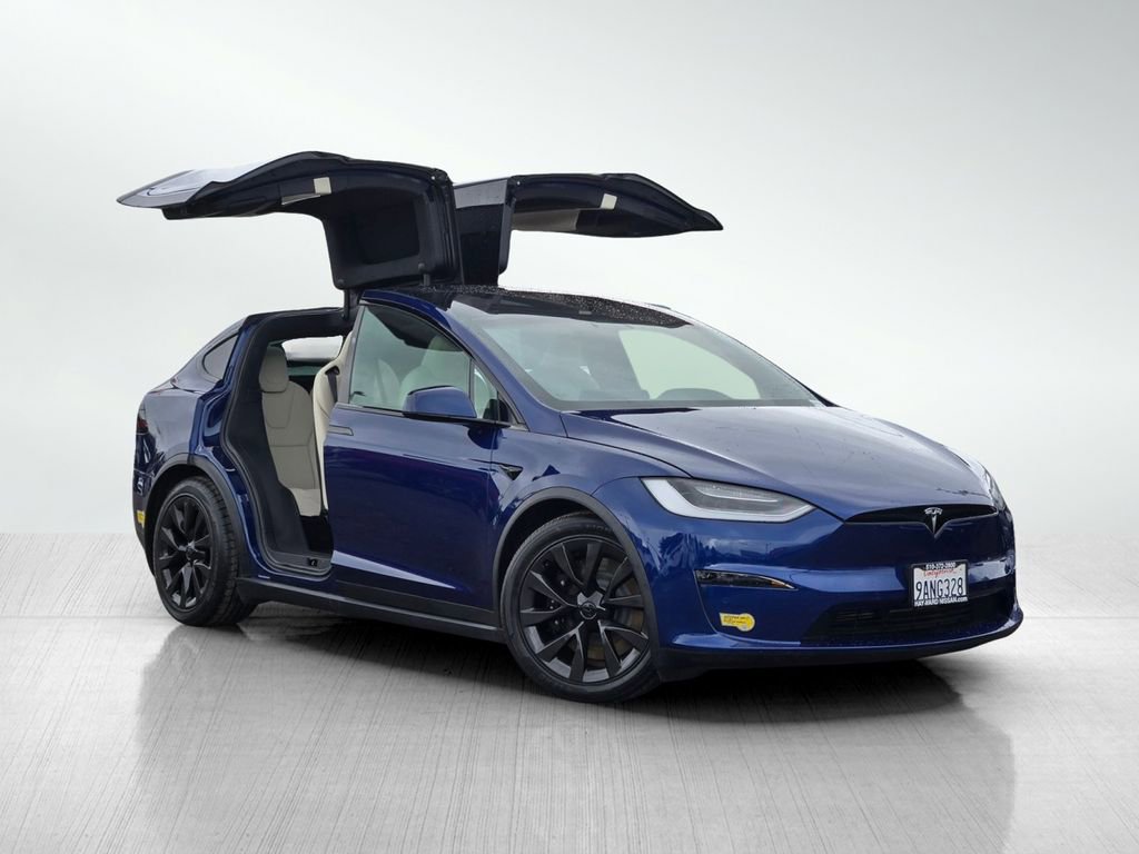Used 2022 Tesla Model X image 2