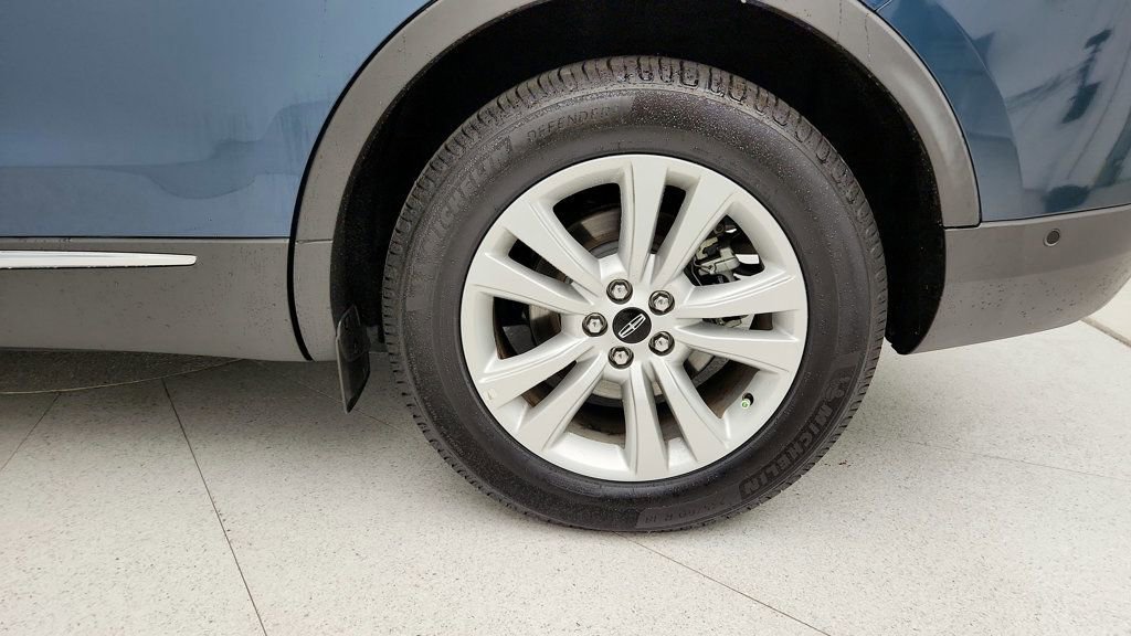 Used 2016 Lincoln MKX Reserve w/ Technology Package image 9