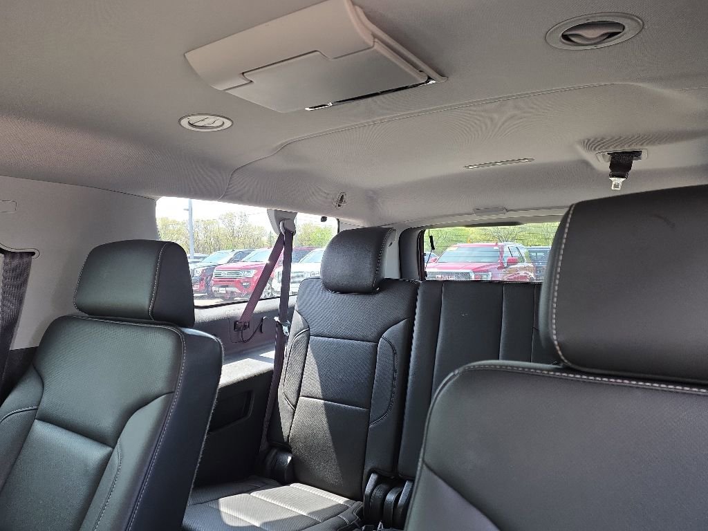 Used 2015 GMC Yukon XL SLT w/ Open Road Package AWD/4WD image 19