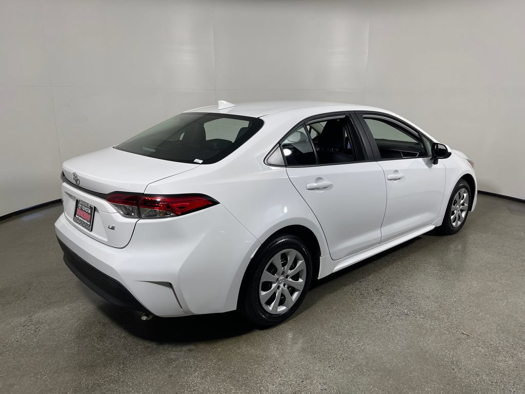 Used 2026 Toyota Corolla LE FWD image 3