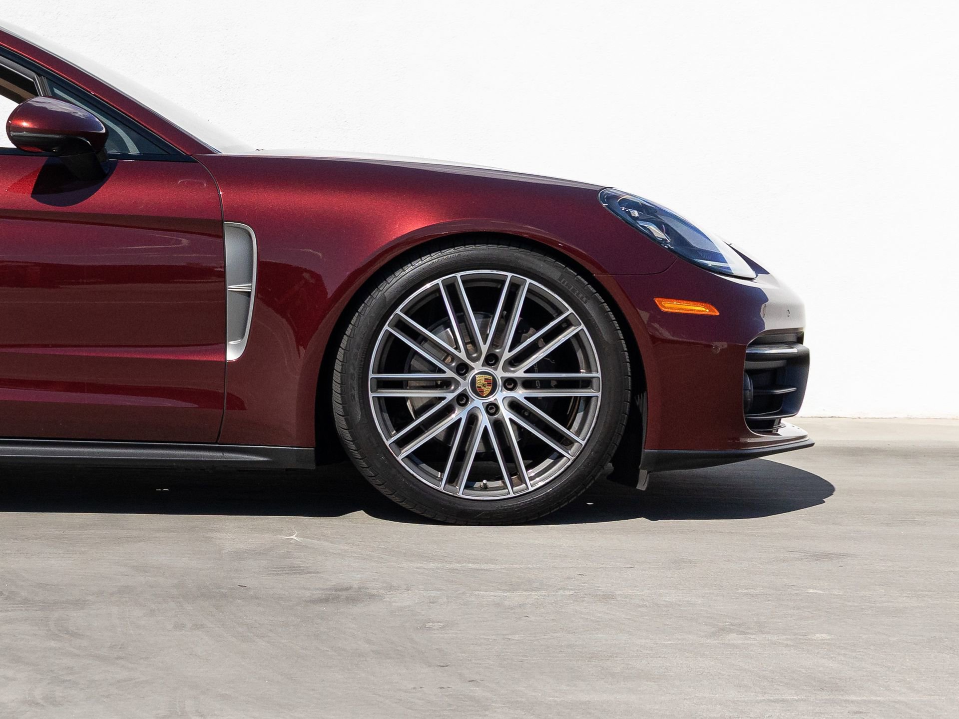 Certified 2023 Porsche Panamera Platinum Edition image 11