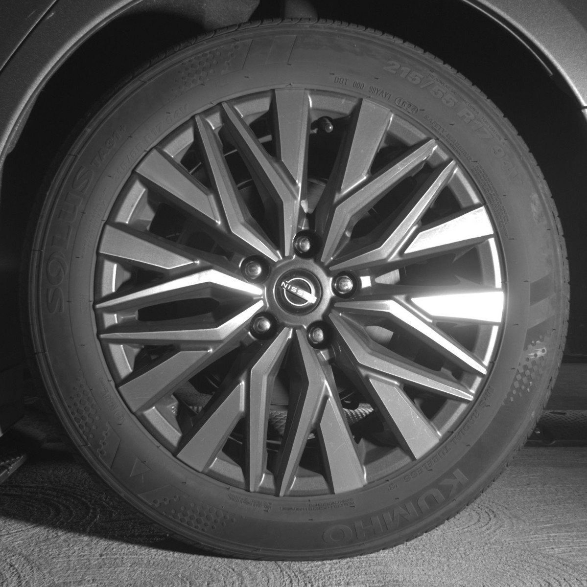 Used 2025 Nissan Altima 2.5 SV image 14