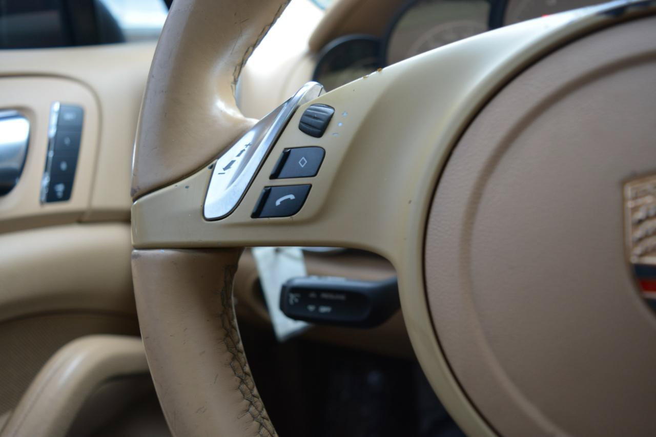 Used 2013 Porsche Cayenne AWD/4WD image 27