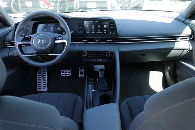 Used 2026 Hyundai Elantra Sport image 21