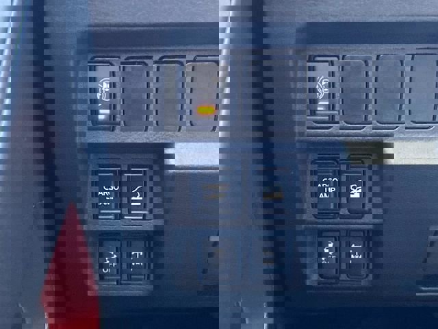 Used 2023 Nissan Frontier PRO-4X w/ Technology Package image 31