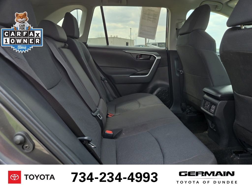 Used 2024 Toyota RAV4 LE AWD/4WD image 18