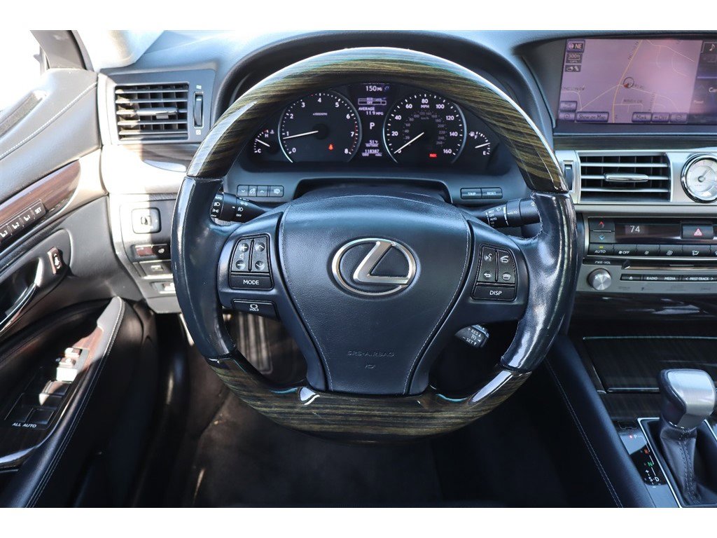 Used 2013 Lexus LS 460 AWD w/ Comfort Pkg image 10
