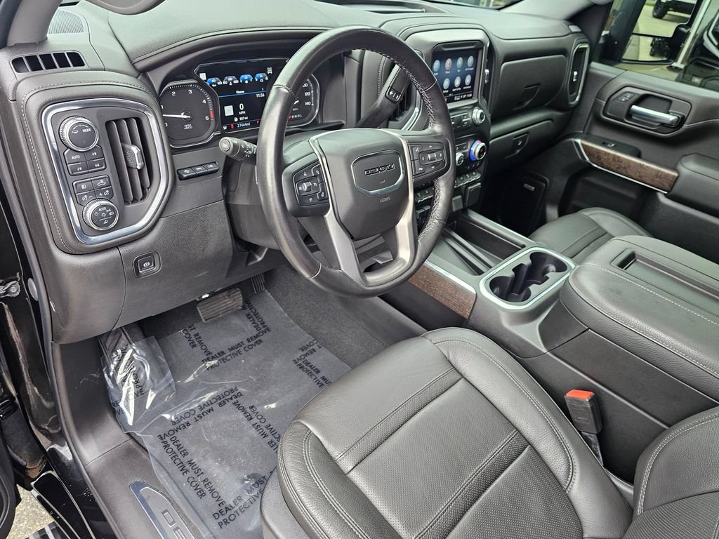 Used 2022 GMC Sierra 3500 Denali w/ Denali Black Diamond Edition AWD/4WD image 23