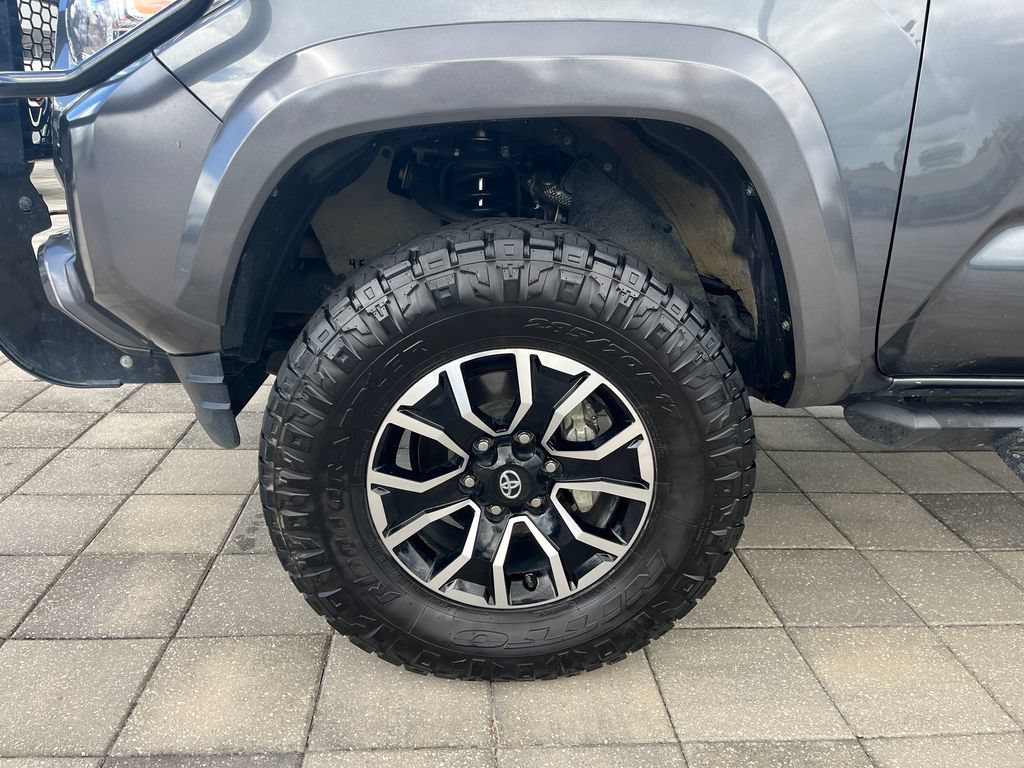 Used 2023 Toyota Tacoma TRD Sport w/ Advanced Technology Package AWD/4WD image 10