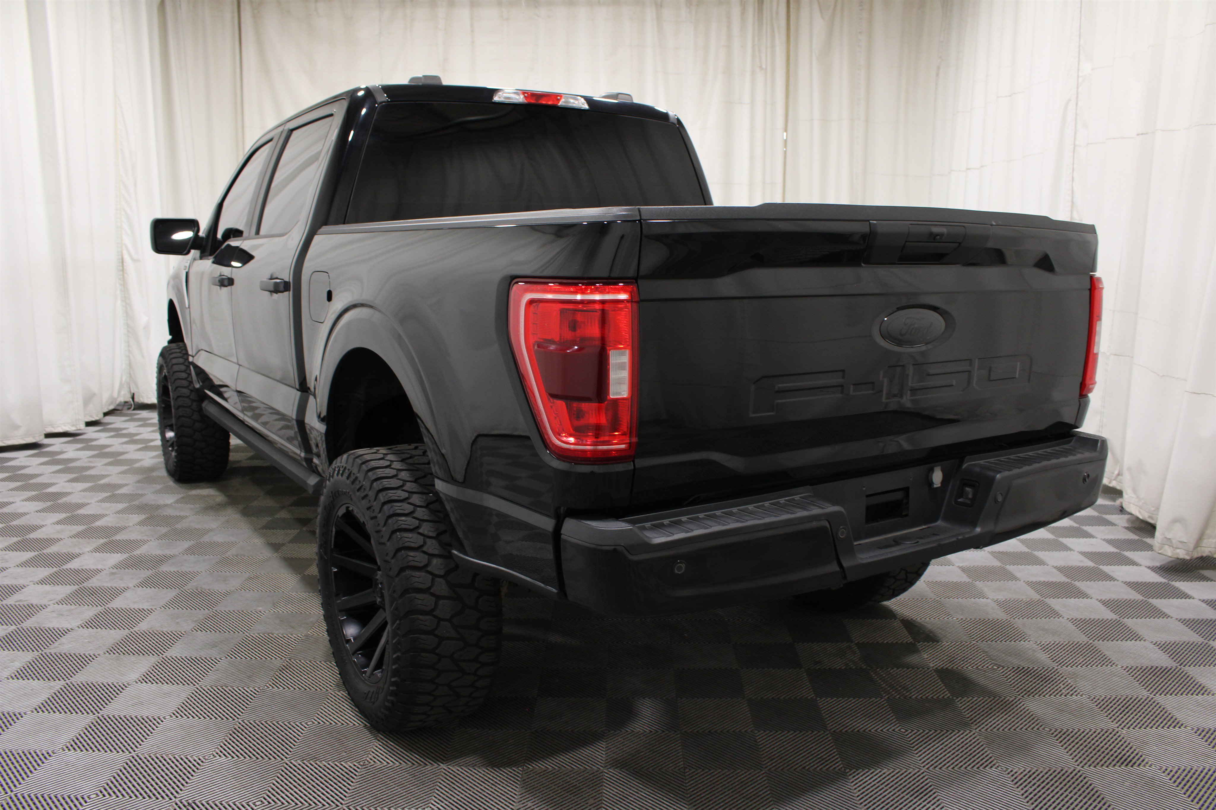 Used 2023 Ford F150 XLT AWD/4WD image 32