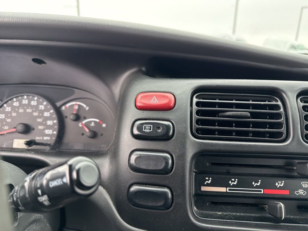 Used 2000 Chevrolet Tracker 4WD w/ Preferred Equipment Group 2 image 17