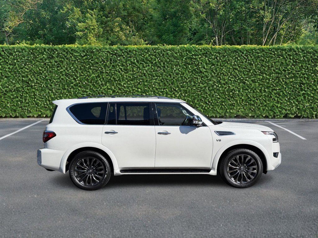 Used 2022 Nissan Armada Platinum w/ Captain's Chairs Package AWD/4WD image 2