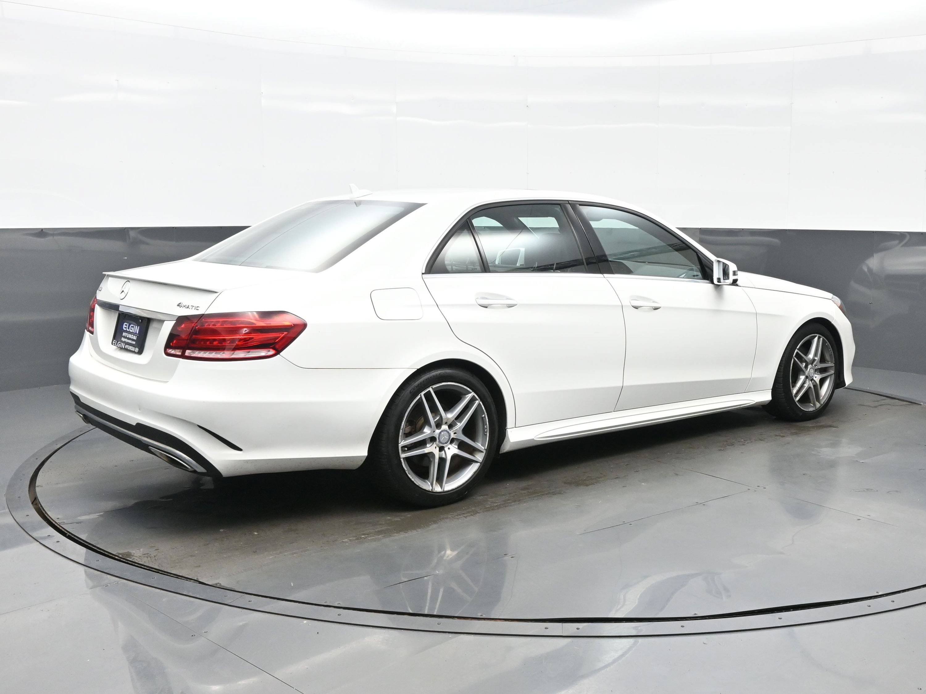 Used 2015 Mercedes-Benz E 350 4MATIC Sedan image 6