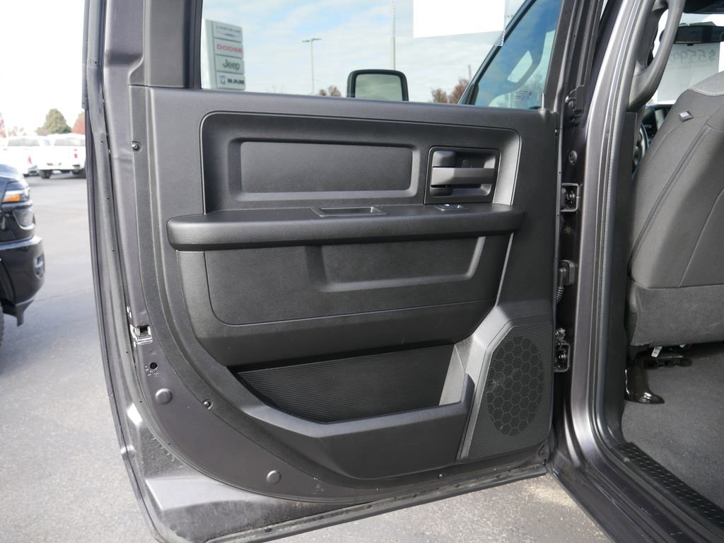 Certified 2024 RAM 3500 Tradesman w/ Chrome Appearance Group image 16