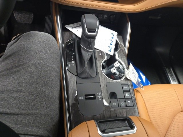 New 2026 Toyota Highlander Platinum image 27