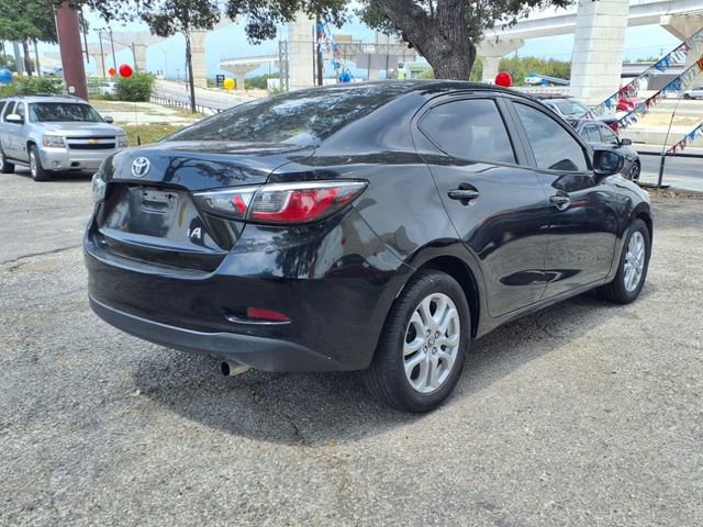 Used 2017 Toyota Yaris iA image 7