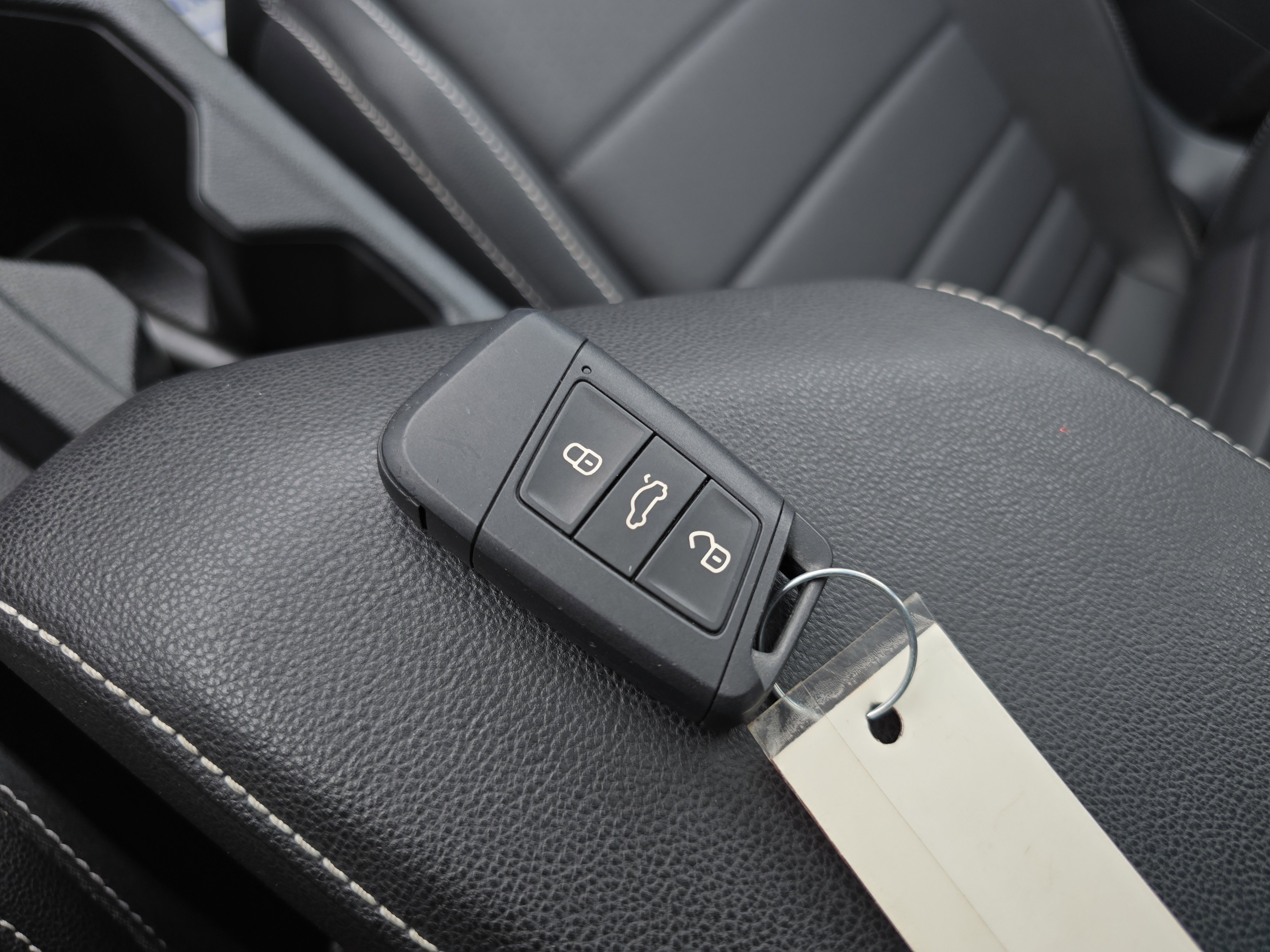 Used 2022 Volkswagen Jetta SE FWD image 34