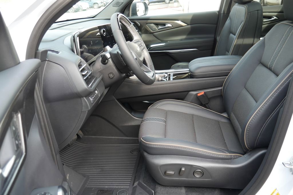 New 2026 Chevrolet Traverse High Country image 8