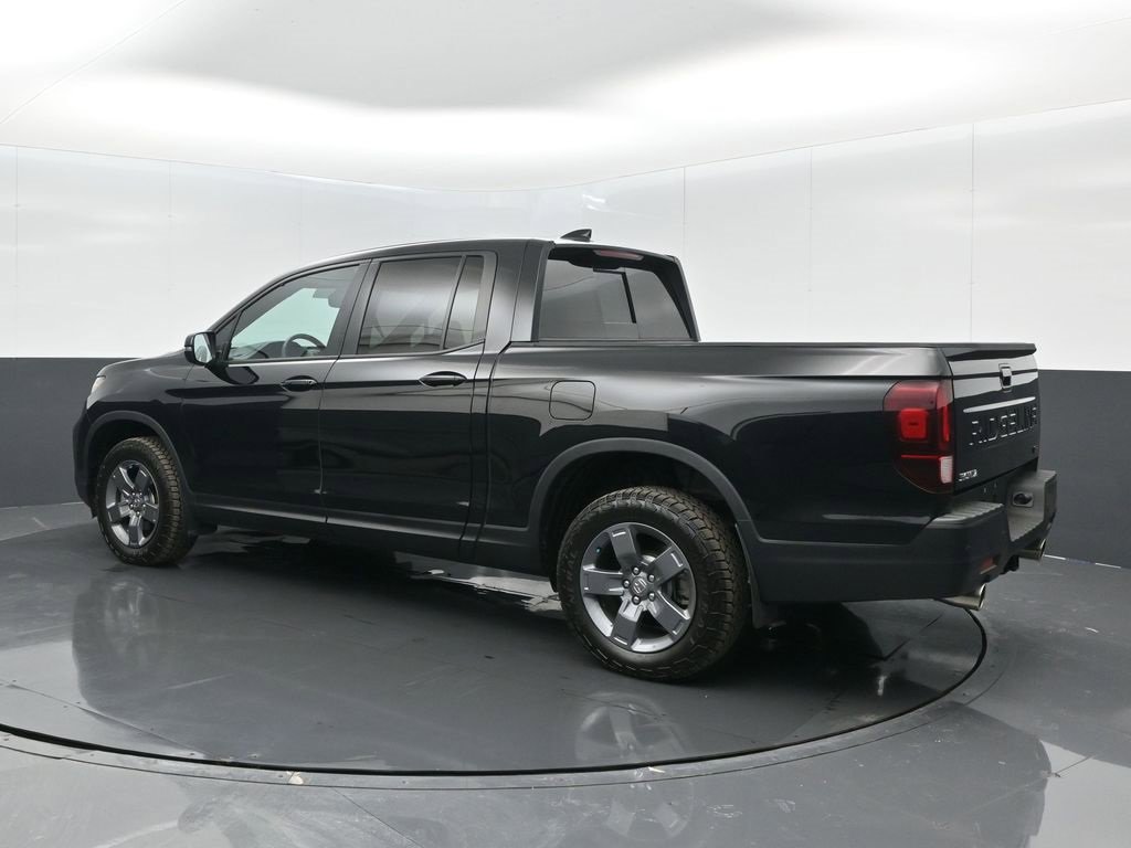 Certified 2025 Honda Ridgeline TrailSport image 16