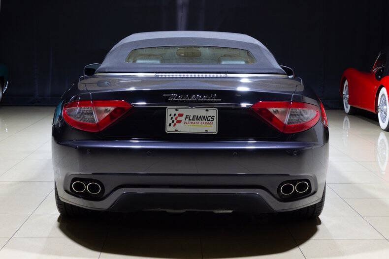Used 2012 Maserati GranTurismo Convertible RWD image 16
