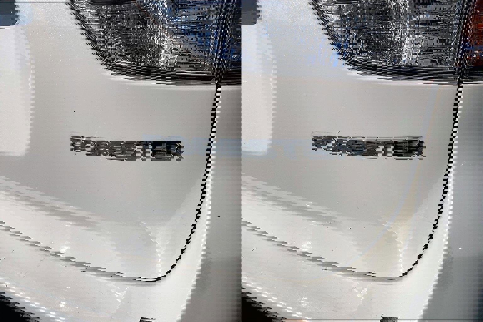 Used 2022 Subaru Forester Premium image 10