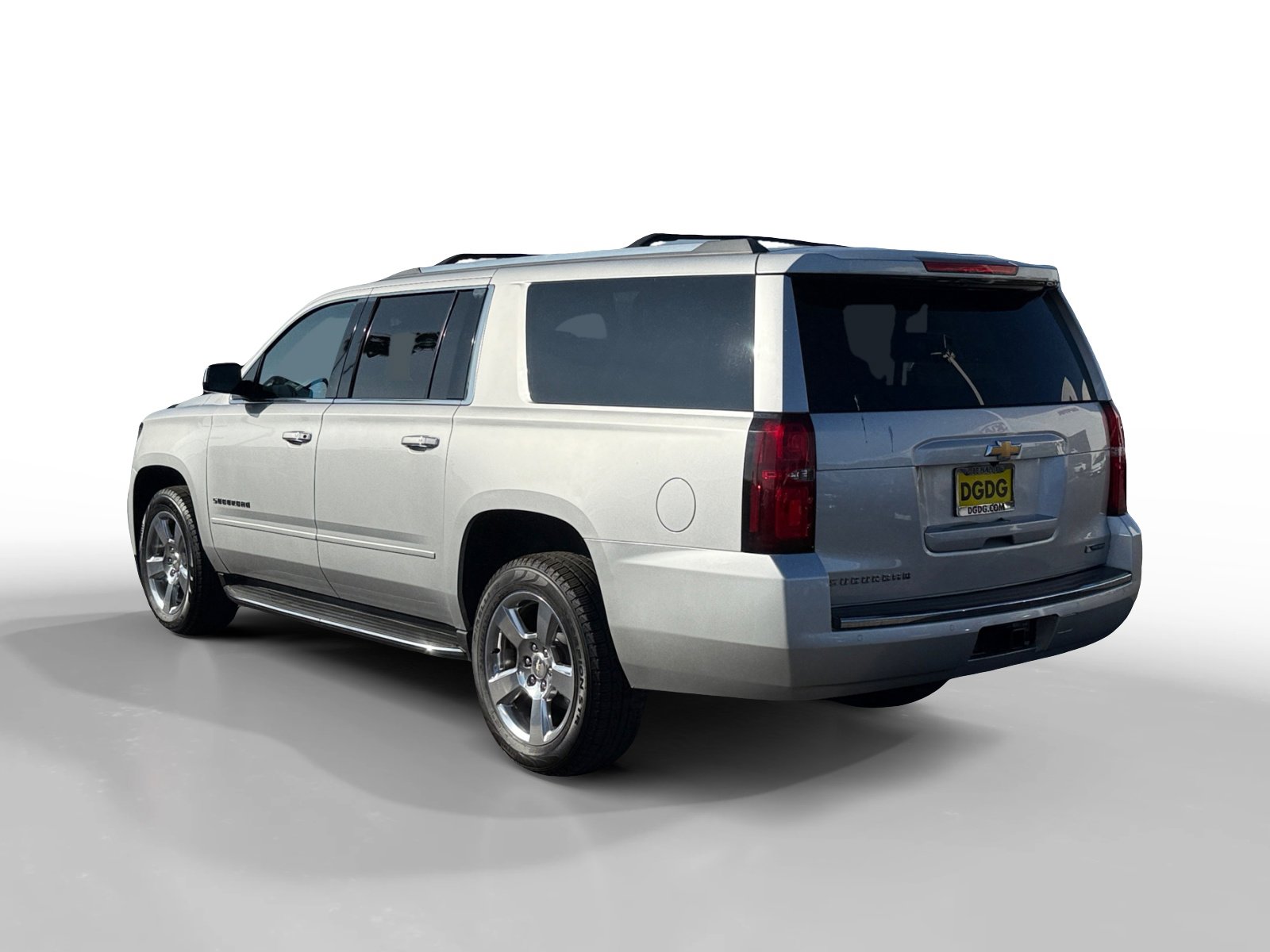 Used 2017 Chevrolet Suburban Premier image 3