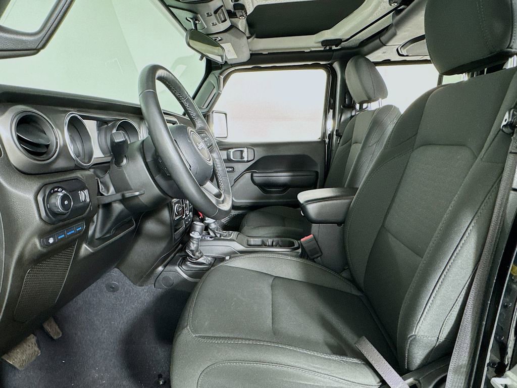 Used 2023 Jeep Wrangler Unlimited w/ Cold Weather Group image 12