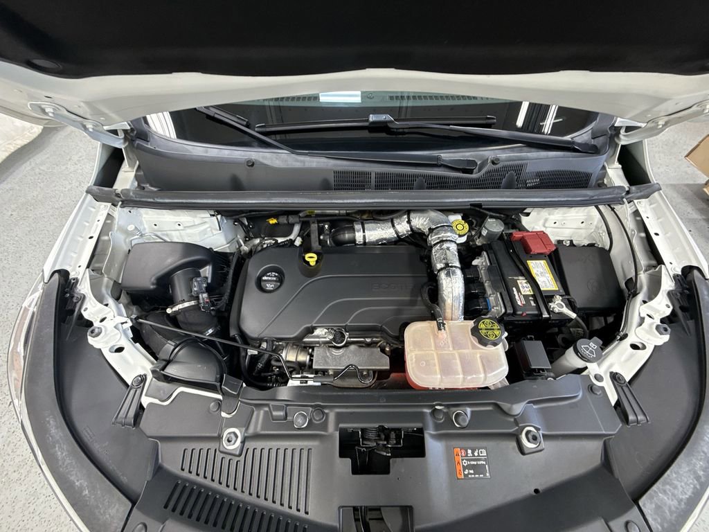 Certified 2022 Chevrolet Trax LT w/ LT Convenience Package image 39