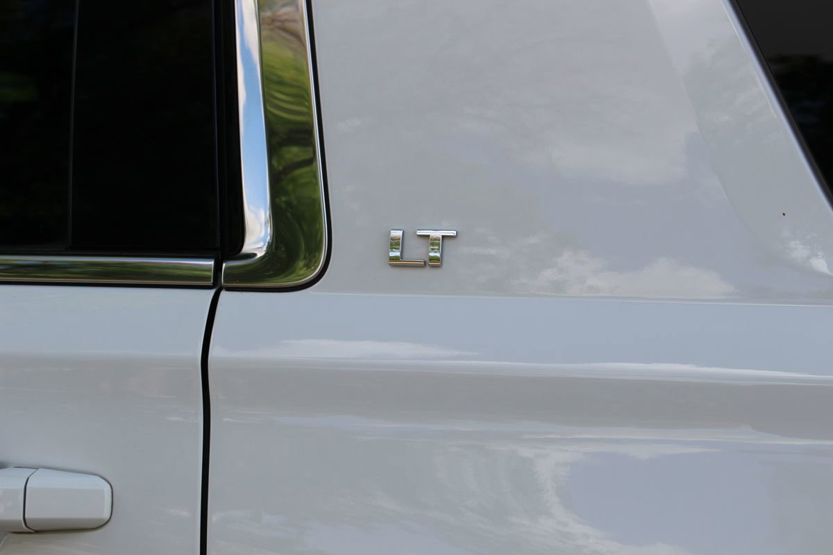 Used 2020 Chevrolet Suburban LT RWD image 55