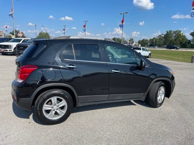 Used 2020 Chevrolet Trax LT w/ Driver Confidence Package FWD image 11