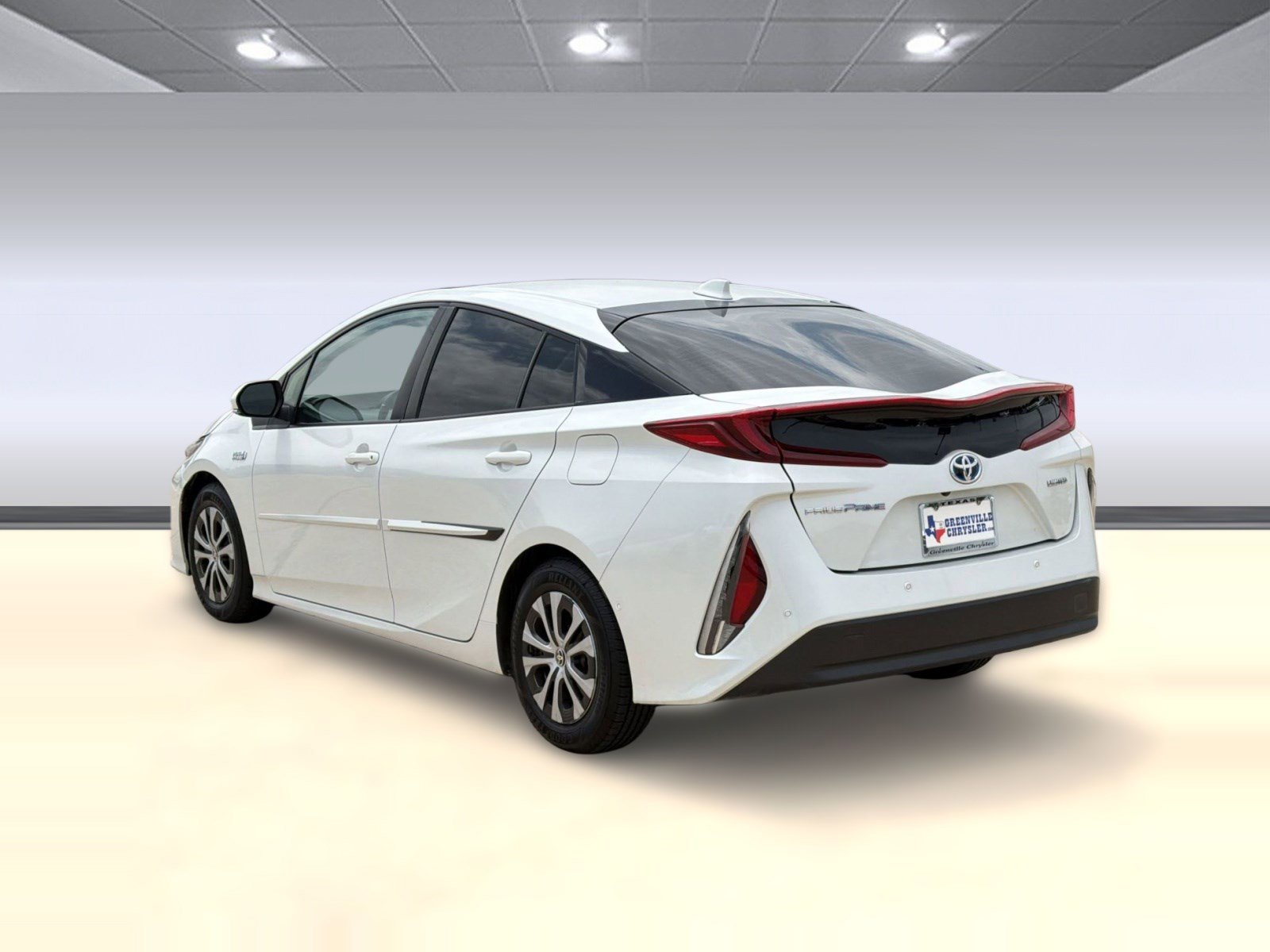 Used 2021 Toyota Prius Prime Limited FWD image 3