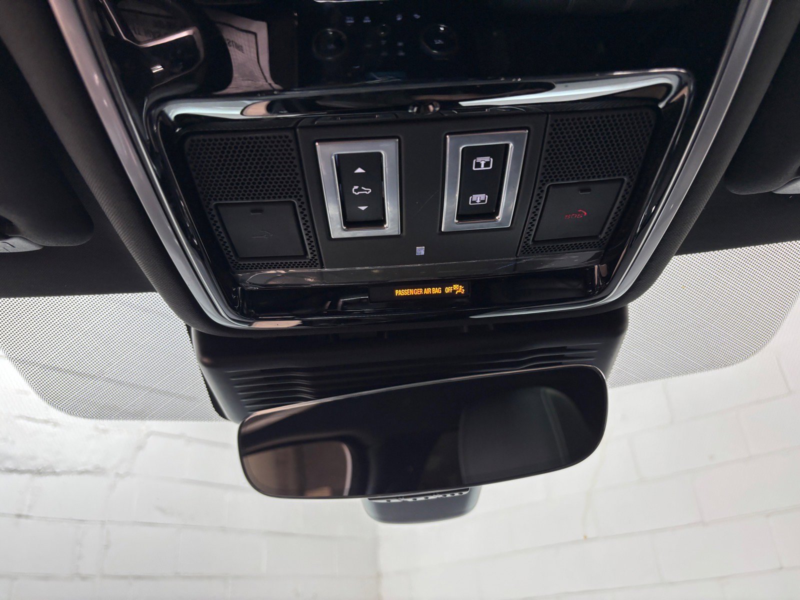 Used 2023 Land Rover Range Rover Velar R-Dynamic S AWD/4WD image 12