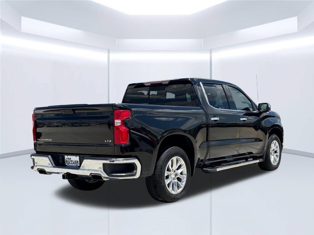 Used 2020 Chevrolet Silverado 1500 LTZ w/ LTZ Premium Package AWD/4WD image 5