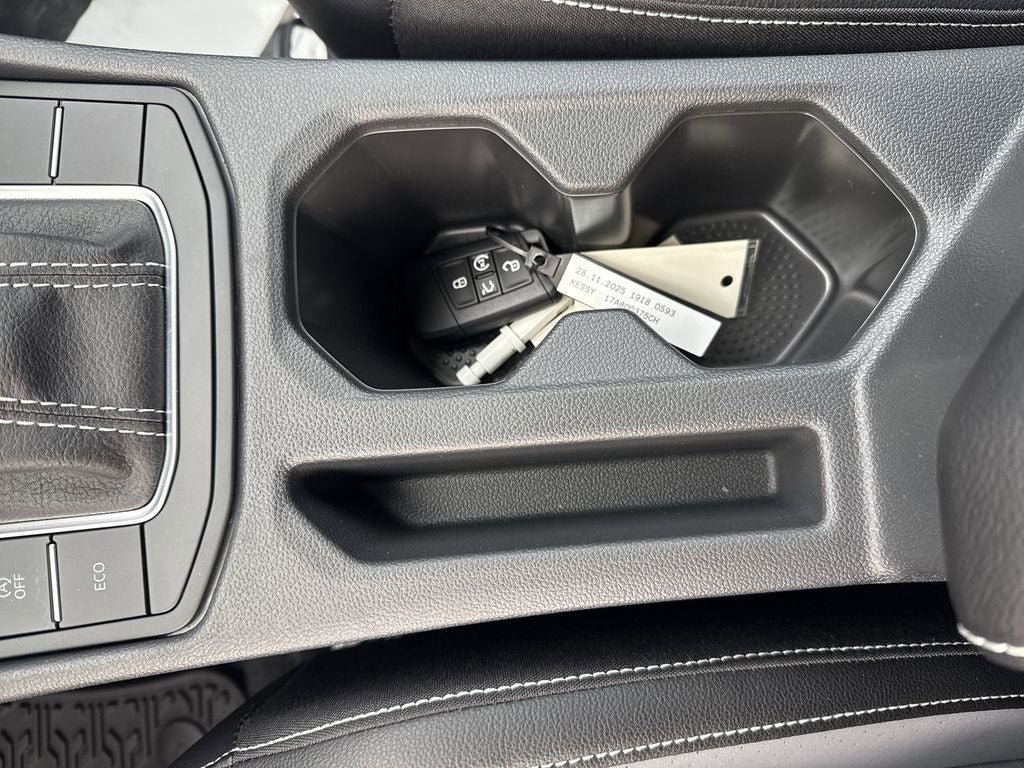 New 2026 Volkswagen Jetta SE FWD image 35