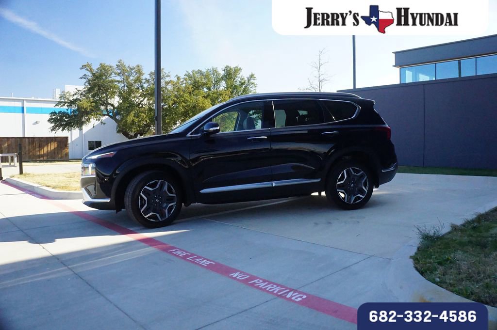 Used 2022 Hyundai Santa Fe Limited w/ Cargo Package image 4