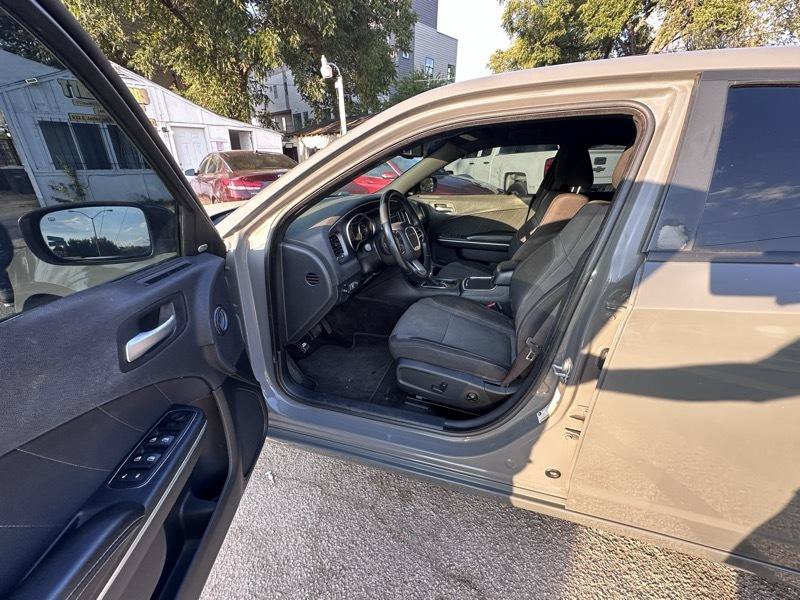 Used 2018 Dodge Charger SXT Plus RWD image 9