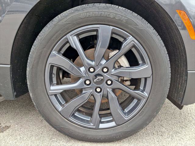 Used 2022 Chevrolet Equinox RS w/ Infotainment Package image 27