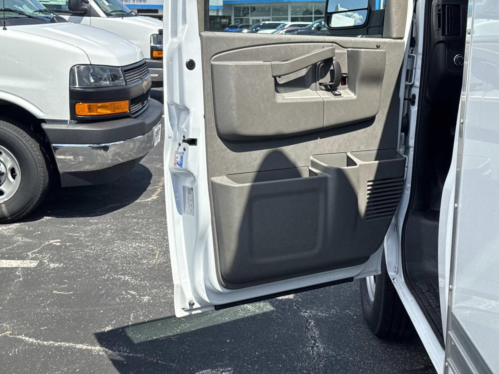 New 2026 Chevrolet Express 3500 w/ Power Convenience Package RWD image 12