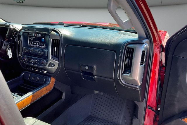 Used 2018 Chevrolet Silverado 1500 High Country AWD/4WD image 26