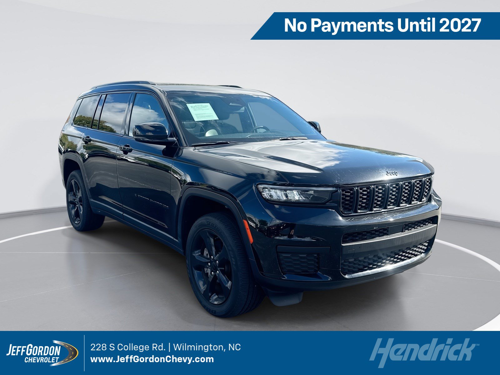 Used 2023 Jeep Grand Cherokee L Laredo AWD/4WD image 1