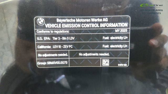 Used 2025 BMW i7 eDrive50 w/ M Sport Package RWD image 60