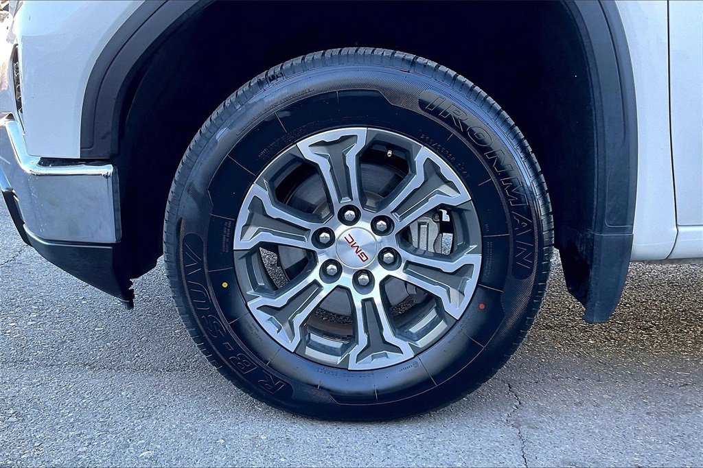 Used 2025 GMC Sierra 1500 SLT image 9