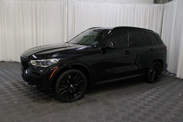 Used 2023 BMW X5 M50i w/ Executive Package image 3
