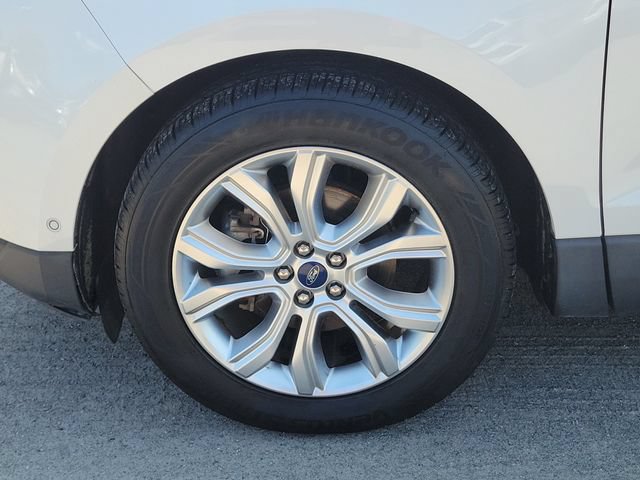 Used 2020 Ford Edge Titanium w/ Equipment Group 301A FWD image 6