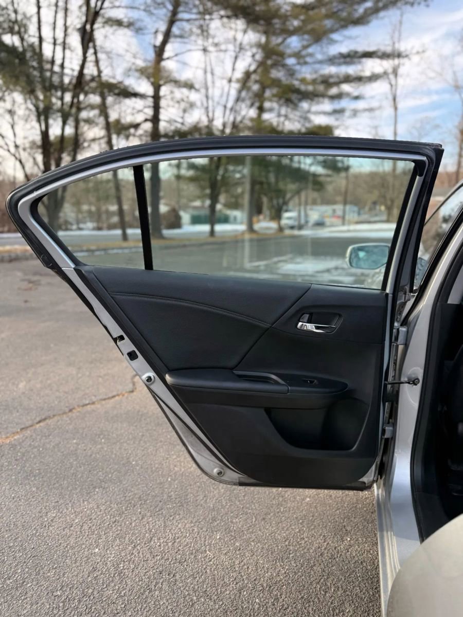 Used 2014 Honda Accord EX image 11