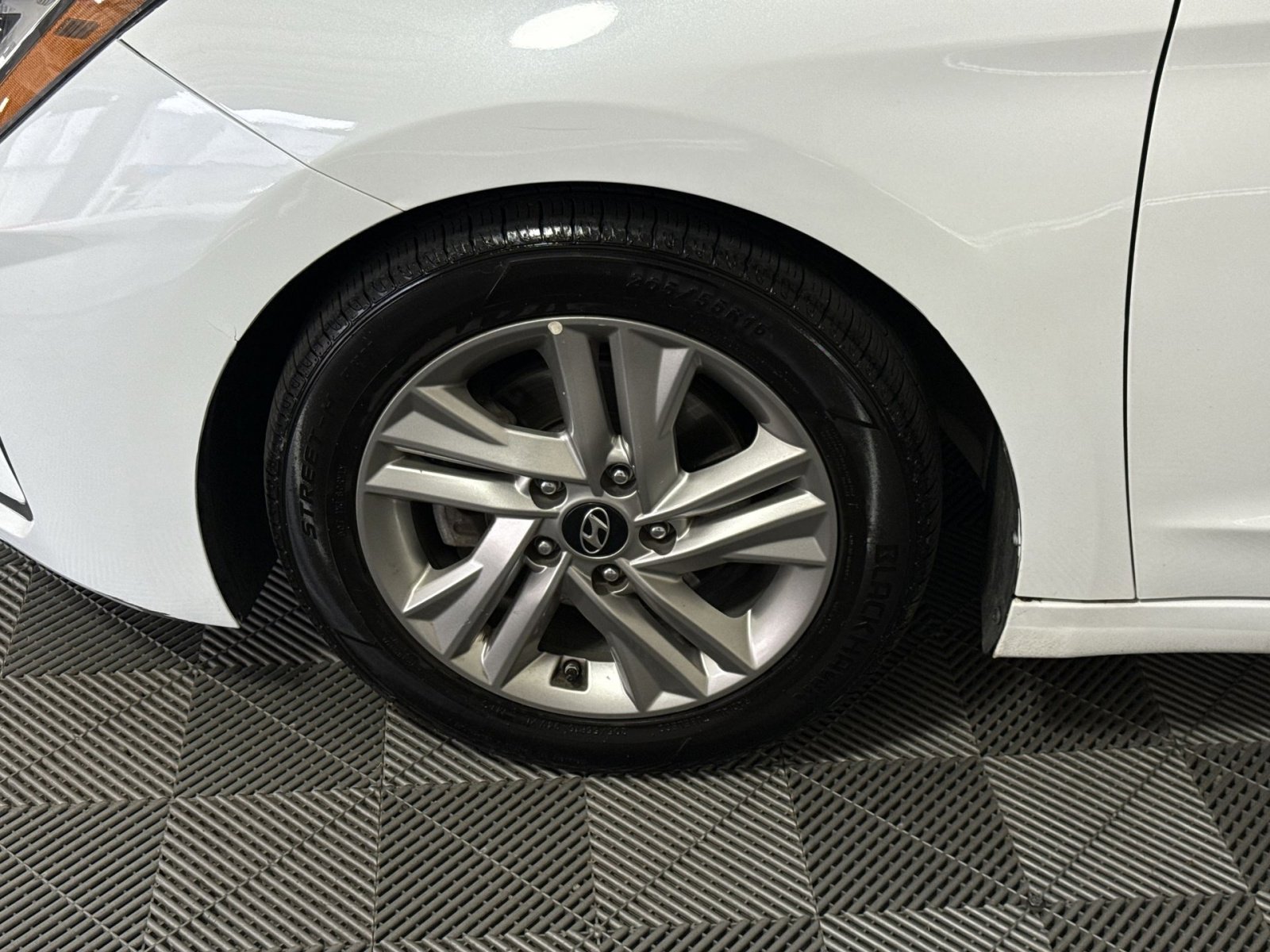 Used 2020 Hyundai Elantra SEL w/ Cargo Package (C1) FWD image 12