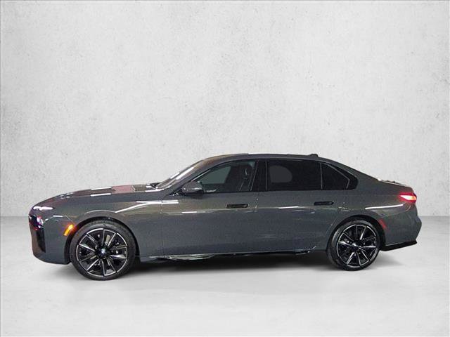 Used 2023 BMW 740i RWD image 9