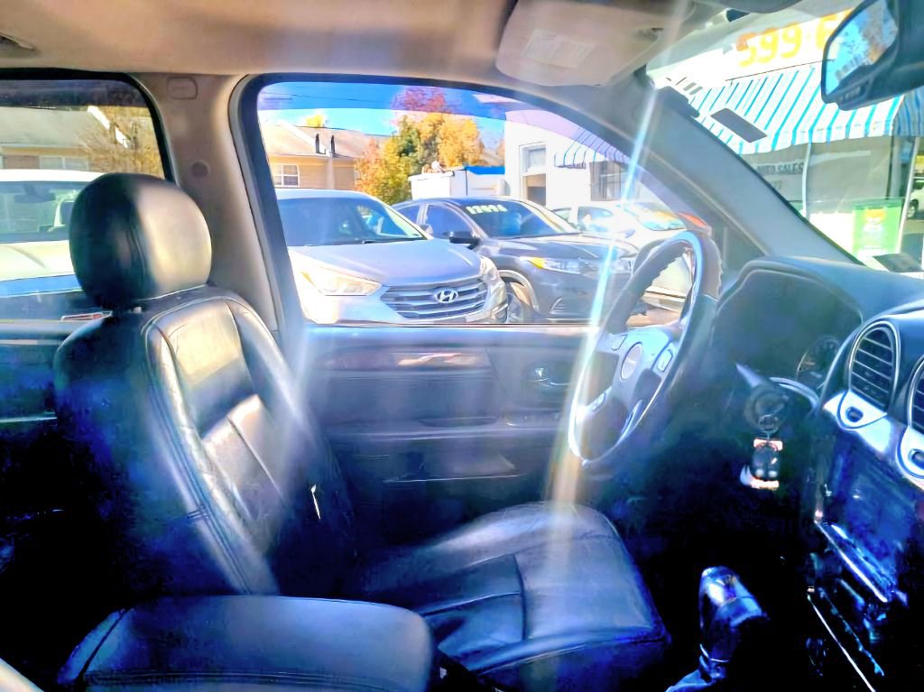 Used 2006 GMC Envoy XL Denali image 10