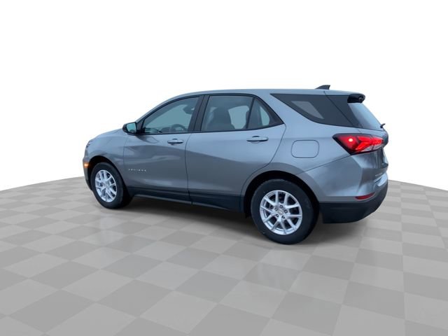 Used 2024 Chevrolet Equinox LS w/ LPO, Floor Liner Package image 8